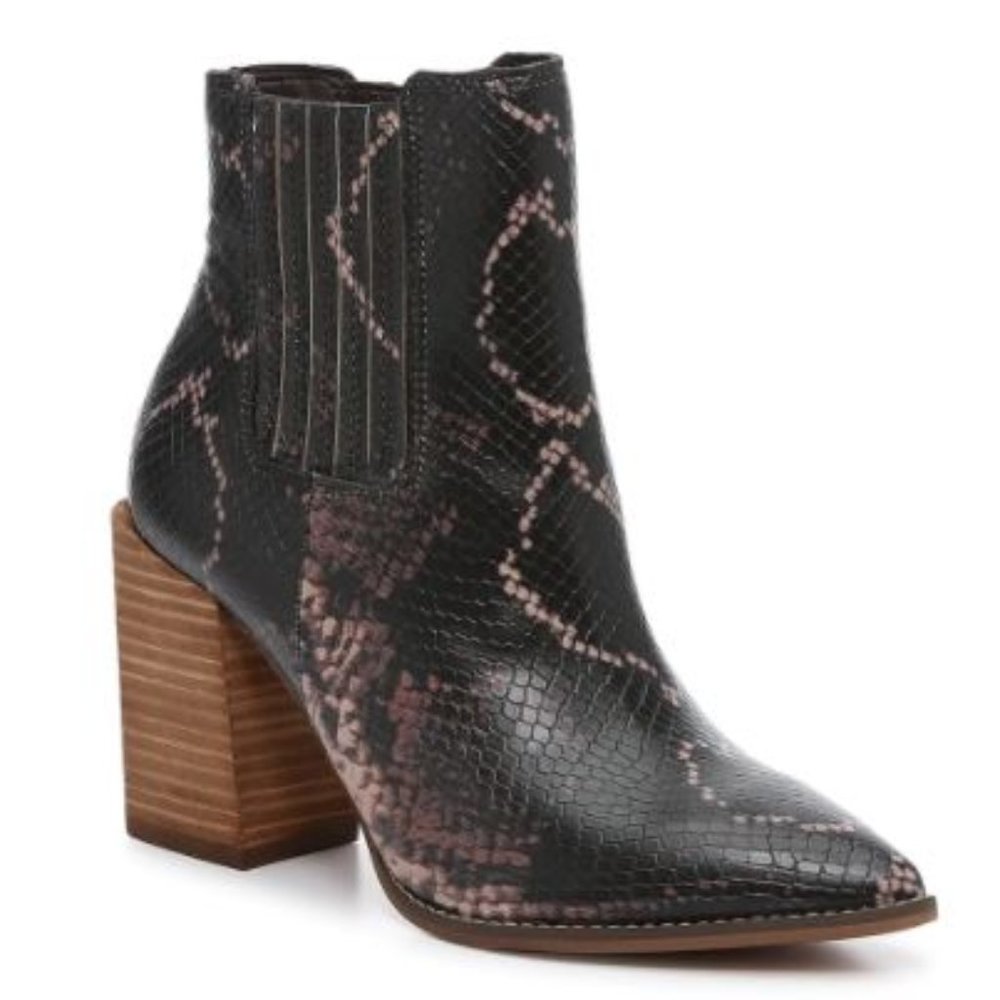 Steve Madden Acton Chelsea Boot NIB